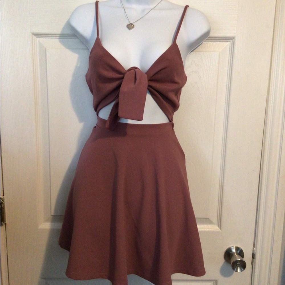 Fashion Nova mauve pink dress with bow tie front